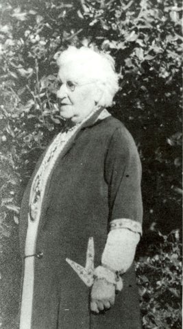Julia Platt