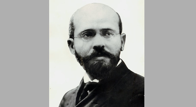 Giolitti fa approvare leggi speciali a favore del Mezzogiorno