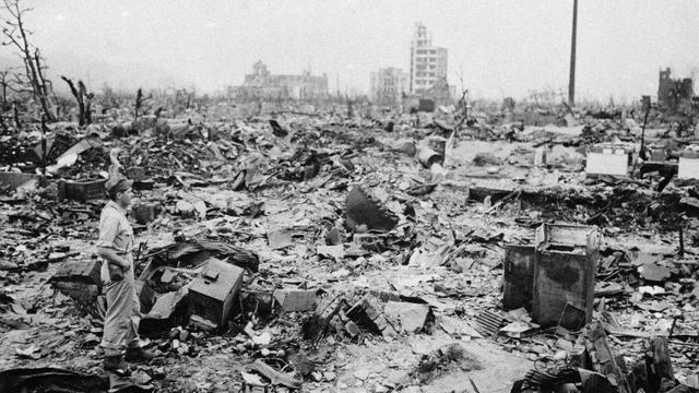 Atombombing over japan