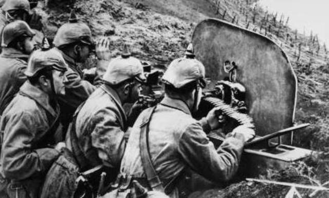 Tyskland erklærer krig