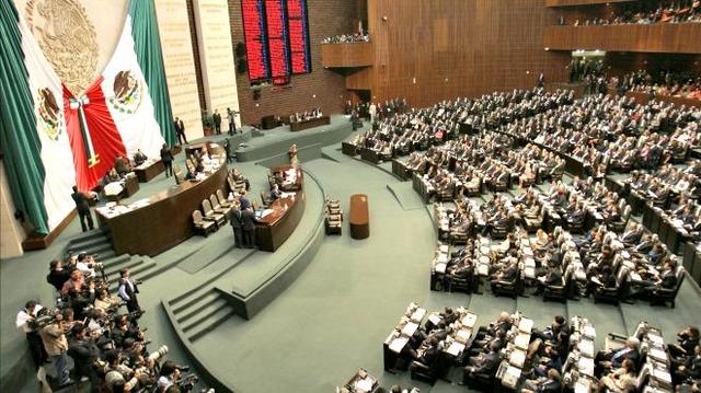 El PRI pierde su mayoría absoluta en la cámara de diputados