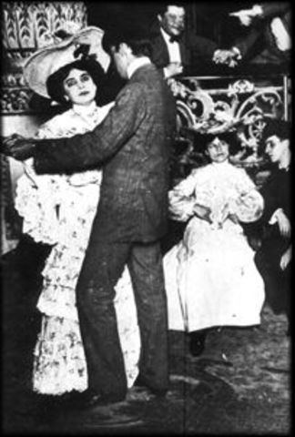 Arriba la febre del tango a Europa i Estats Units.