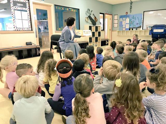 Georgia 1st state to offer free preschool