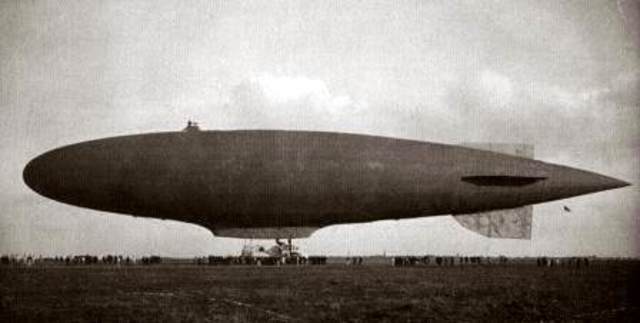 Duitse luchtschepen vallen Engeland aan