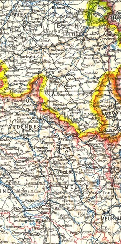 De Amerikanen breken door de Duitse linies bij de Maas.