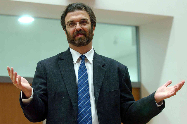 Ron Werber érkezése