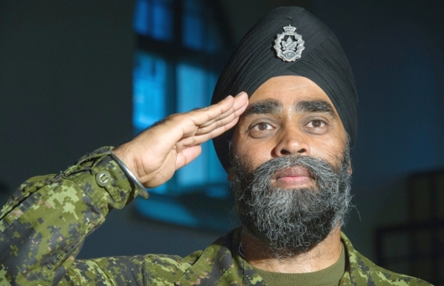 Supreme Court determines that turbans can be worn with the RCMP uniform