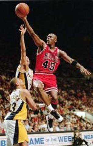 Michael Jordan 1987: 61 pts. Vs. Pistons