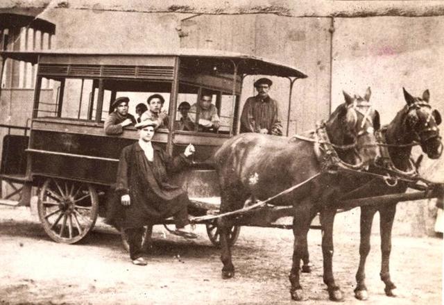 Primer servicio de diligencias