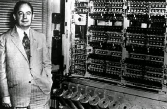 EDVAC (Electronic Discrete Variable Automatic Computer)