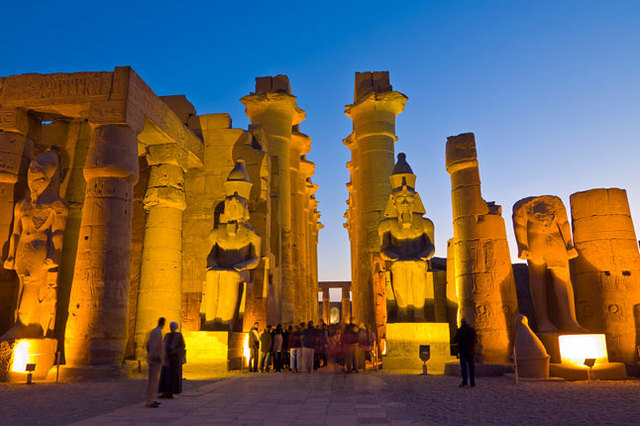 Luxor temple built