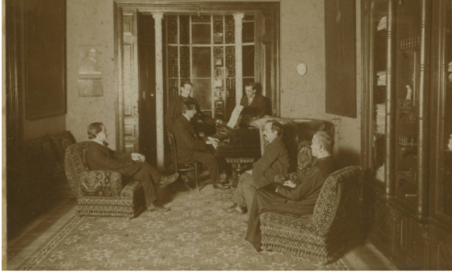 Fundación de su academia