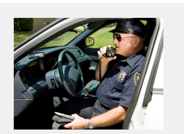 Se empieza a ver la radio en los carros.