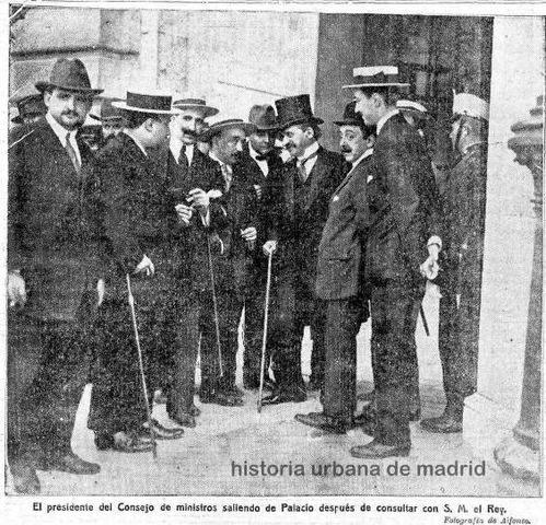 Dimisión de Antonio Maura.