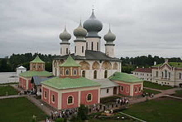 La seva ciutat: TIKHVIN - SANT PETERSBURG