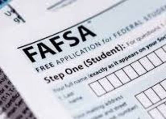 Becas y ayuda financiera