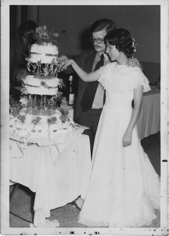 Se casa mi Tia-Abuela Angela