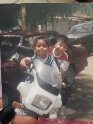 Nacé José Uriel(Yo)