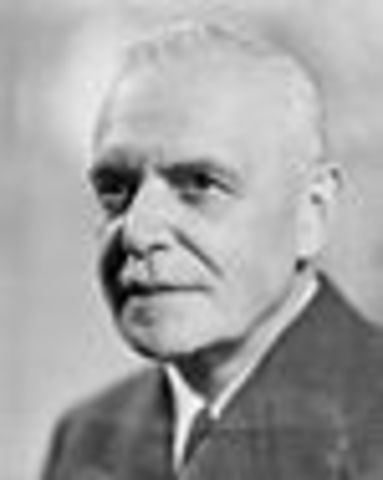 16th Prime Minister (1948-1957): Louis St. Laurent