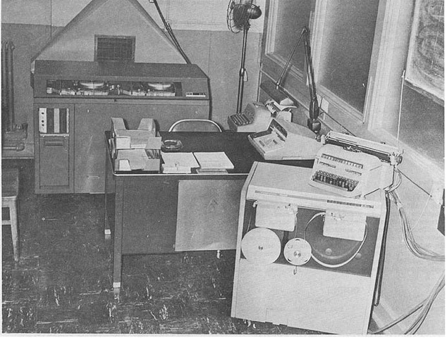 LA PRIMERA COMPUTADORA PERSONAL "610 AutoPoint Computer"