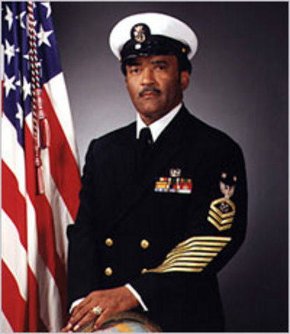 Carl Brashear, the first African American United States Navy diver, is involved in an accident during the recovery of a lost H-bomb which results in the amputation of his leg