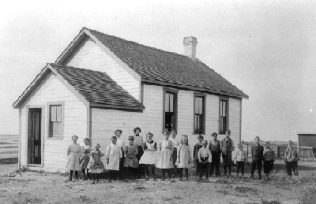 Manitoba Schools Question Becomes an Issue in the Federal Election