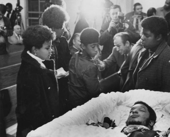 Police kill members of the Party.