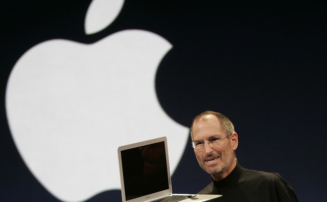 Steve Jobs dejó la dirección de "su" compañía