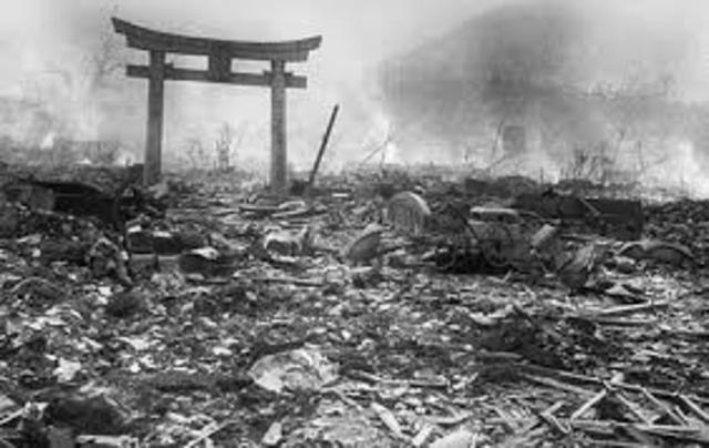 Atomic bomb dropped on Hiroshima