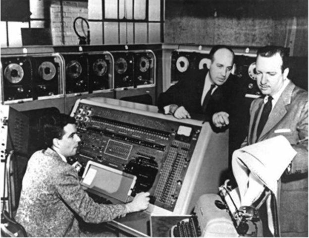 Aparece la primera computadora comercial: UNIVAC