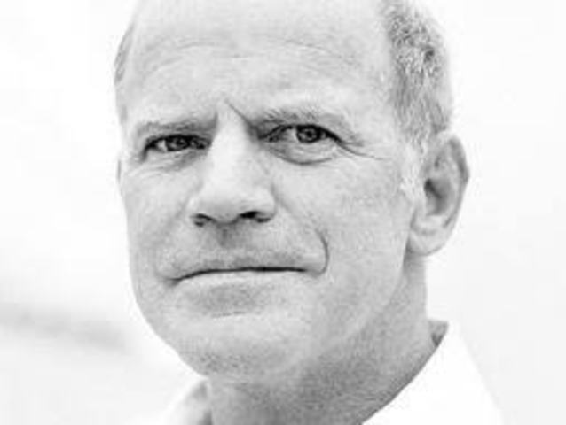 Kary Mullis describe su método para replicar genes específicos