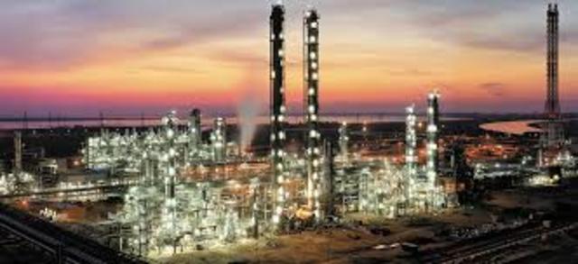Primer planta petroquimica