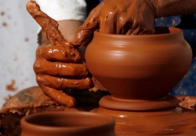 ÉPOCA ARTESANAL (siglo XIII)