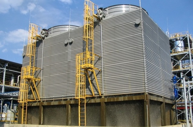 Los principales avances en el control de depósitos en los sistemas de agua de refrigeración se lograron en la década de 1960. La introducción de fosfonatos, acrilatos y diversos compuestos orgánicos sintéticos y naturales se generalizó.