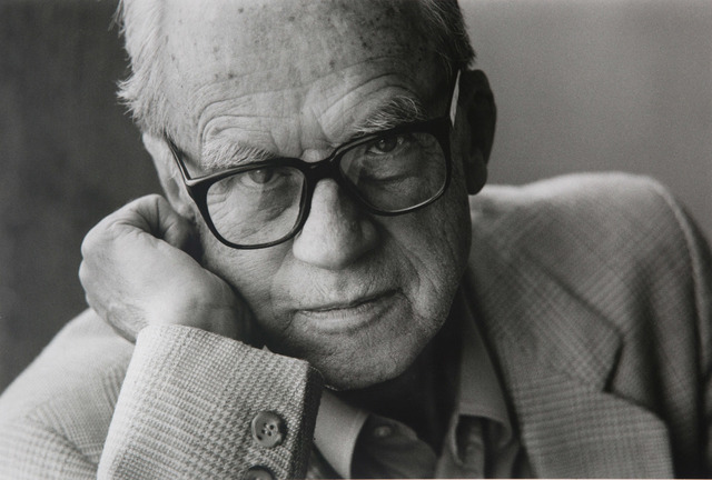 Michael Young propuso una universidad abierta para preparar a los alumnos externos de la Universidad de Londres.