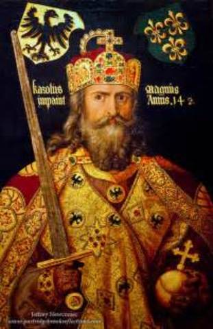 Charlemagne crowned Holy Roman Empire