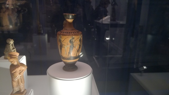 Cor d'homes disfressats de sàtirs