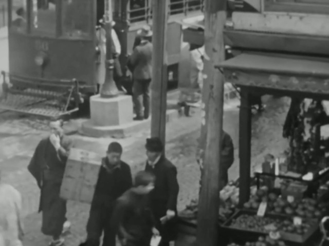 Japón utiliza la radio como complemento escolar