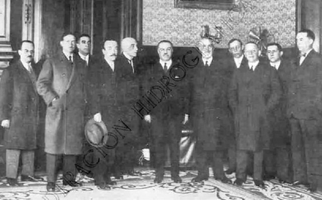 Fundación de la Confederación Sindical