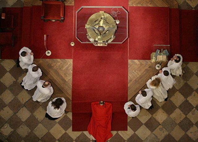 Velkopáteční obřady  18.00