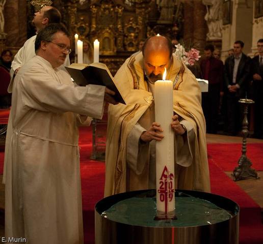 Velikonoční vigilie - mše sv. 21.00