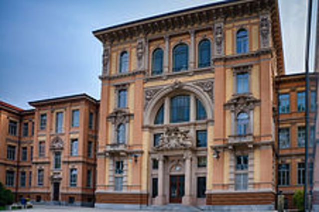 si trasferisce al collegio di Lugano