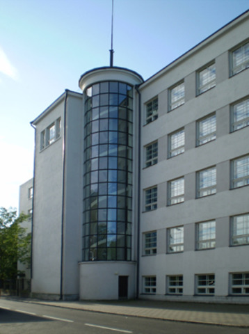 Перешла в 10 класс в TKVG.