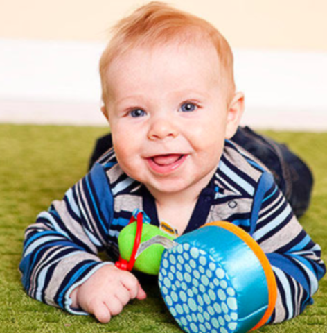 Support head while on stomach