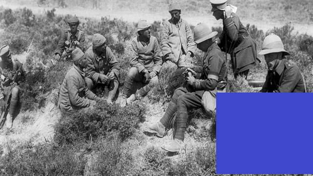 Derrota aliada en la batalla de los Dardanelos, al intentar abrir los estrechos, atacando el centro del Imperio Otomano