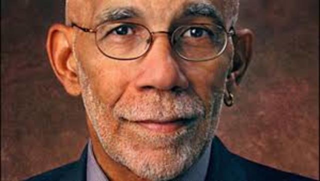 Ed Bradley, first African-American White House television correspondent