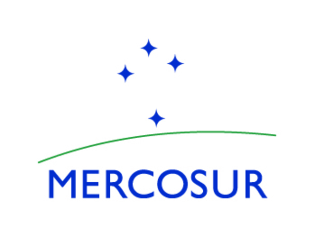 Se firma el tratado MERCOSUR