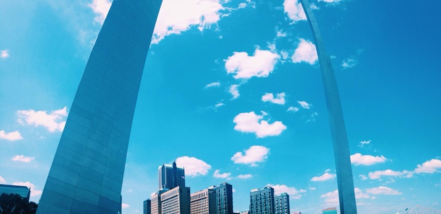 2012: Sade Moves to Saint Louis