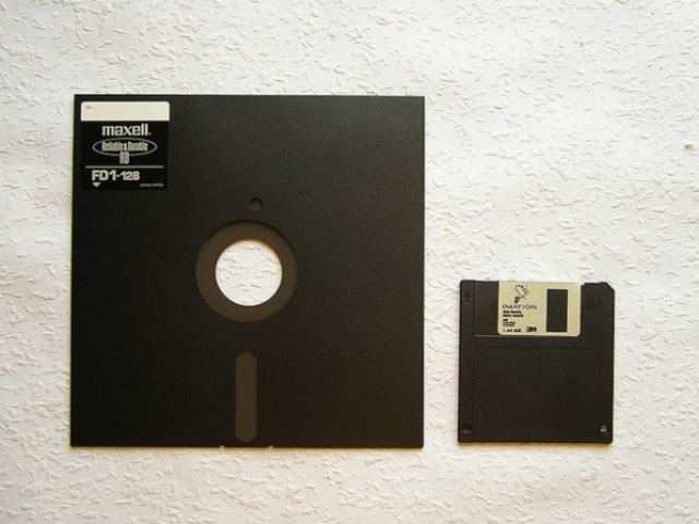FLOPPY DISK
