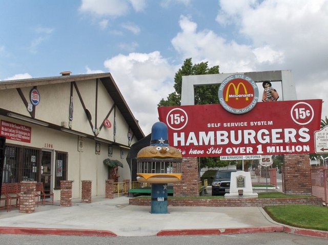 Primer Restaurante California